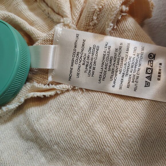 We The Free By Free Peo ple Phoebe Henley Top Medium NWOT - Picture 11 of 13